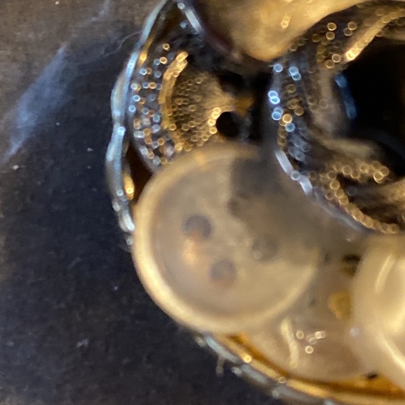 Very interesting button broach/pin. Very different. And interesting. - Picture 2 of 6